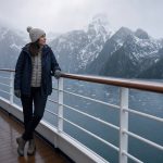 Looks para un crucero por los fiordos de Chile: outfits por capas, abrigos ligeros y accesorios clave
